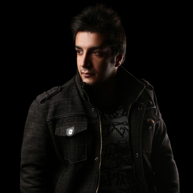 مهدی ملکی آره عاشقم بگی نگی